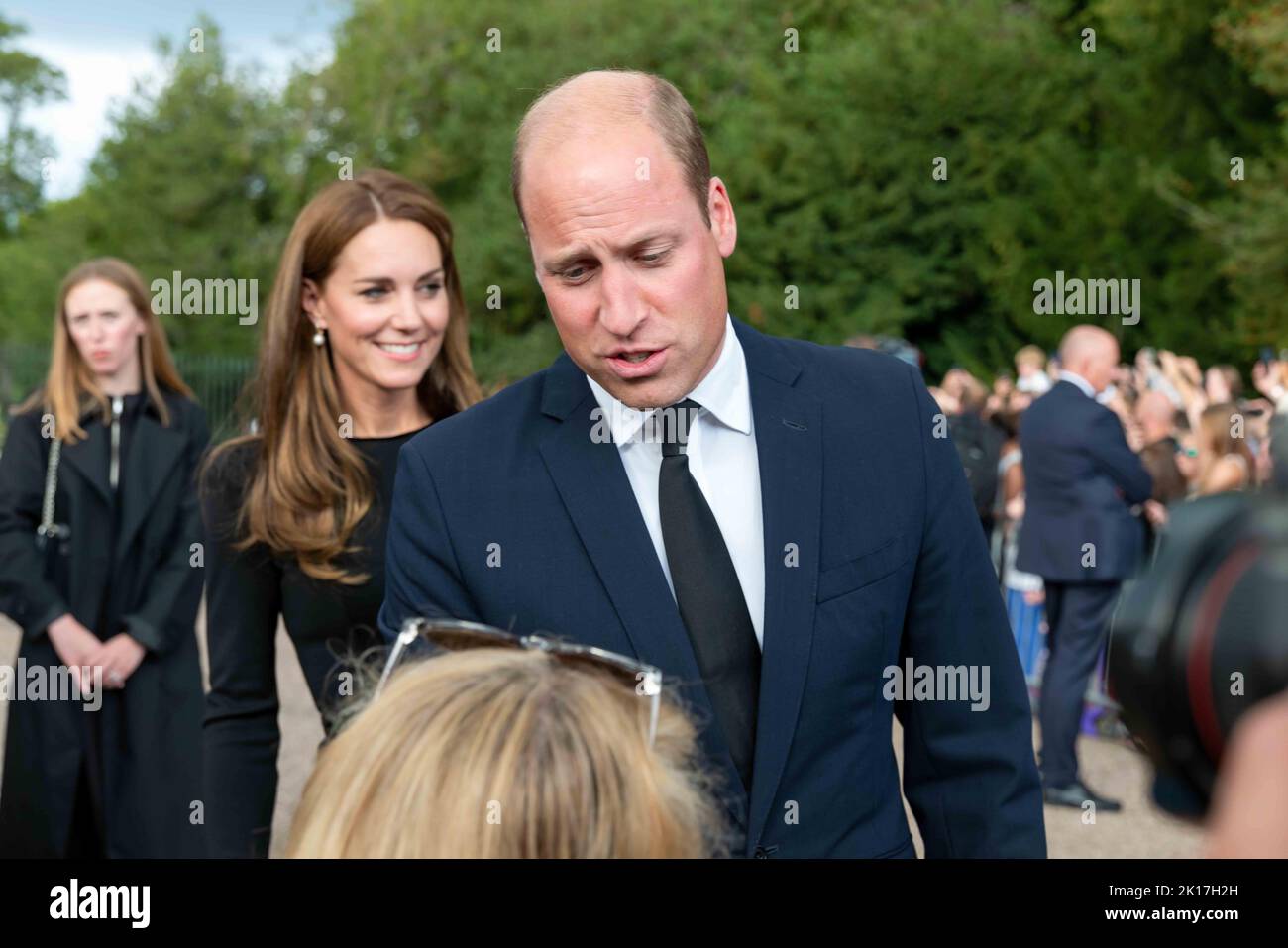 Il Duca e la Duchessa di Sussex arrivano con il Principe e la Principessa di Galles al Castello di Windsor per salutare i benestanti, durante il secondo giorno di nazionale Foto Stock