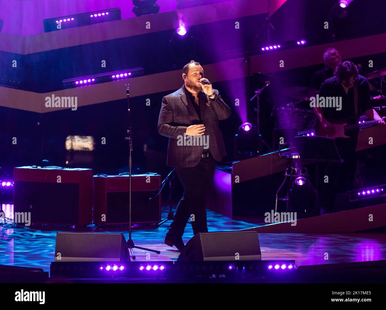 Nashville, Stati Uniti. 12th Set, 2022. Luke Combs si esibisce durante il CMT Giants: Vince Gill al Fisher Center for the Performing Arts il 12 settembre 2022 a Nashville, Tennessee. Foto: Amiee Stubbs Credit: Imagespace/Alamy Live News Foto Stock