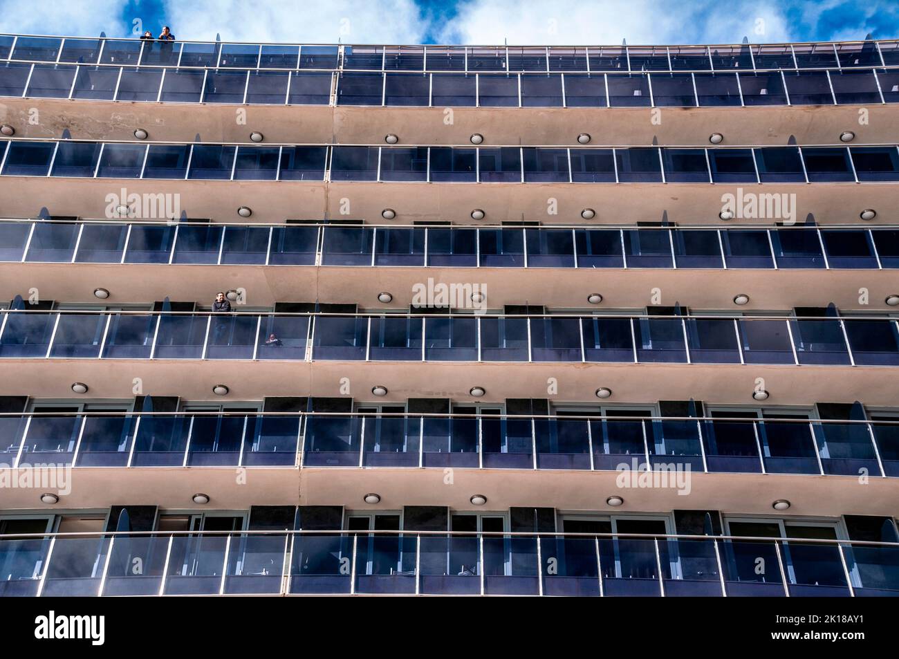 vista generale delle camere di un moderno hotel di alta classe. Foto Stock