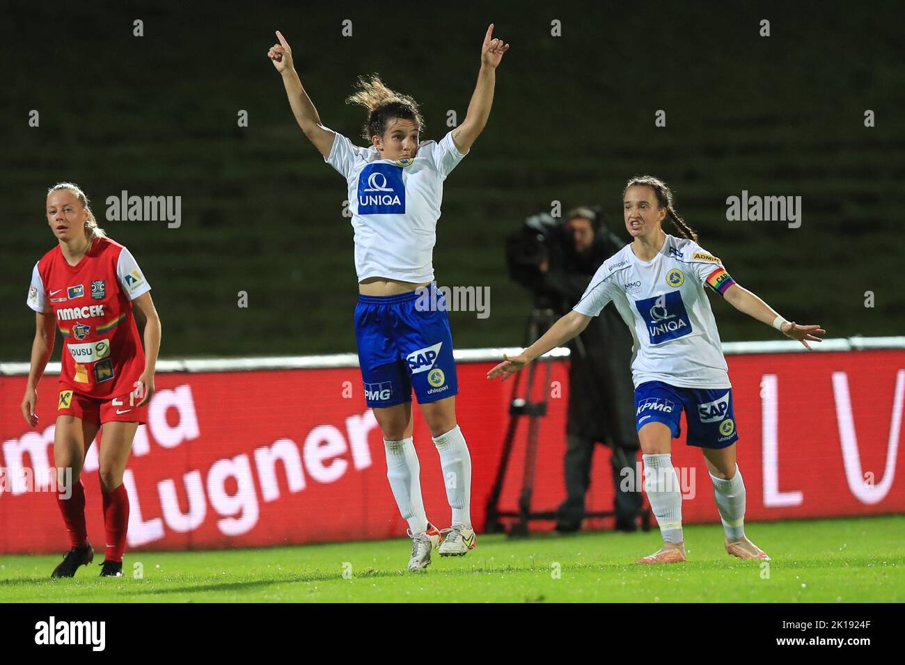 Isabell Schneiderbauer (il primo Vienna FC) reagisce al suo obiettivo durante la partita Planet pure Frauen Bundesliga prima Vienna FC vs SKN St Ponten (Tom Seiss/ SPP) Credit: SPP Sport Press Photo. /Alamy Live News Foto Stock