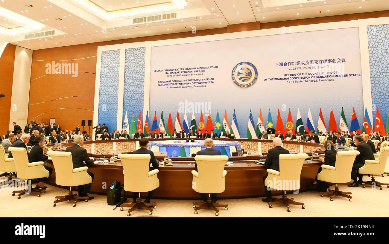 Samarcanda, Uzbekistan. 16th Set, 2022. Sessione plenaria del vertice dell'Organizzazione per la cooperazione di Shanghai, 16 settembre 2022 a Samarcanda, Uzbekistan. Credit: Ufficio stampa/PIB Photo/Alamy Live News Foto Stock