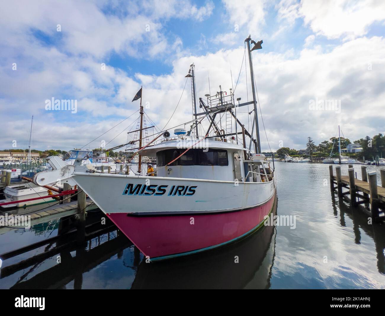 La nave da pesca Miss Iris ormeggiata al porto di Hyannis nella città di Barnstable, Cape Cod, Massachusetts ma, USA. Foto Stock