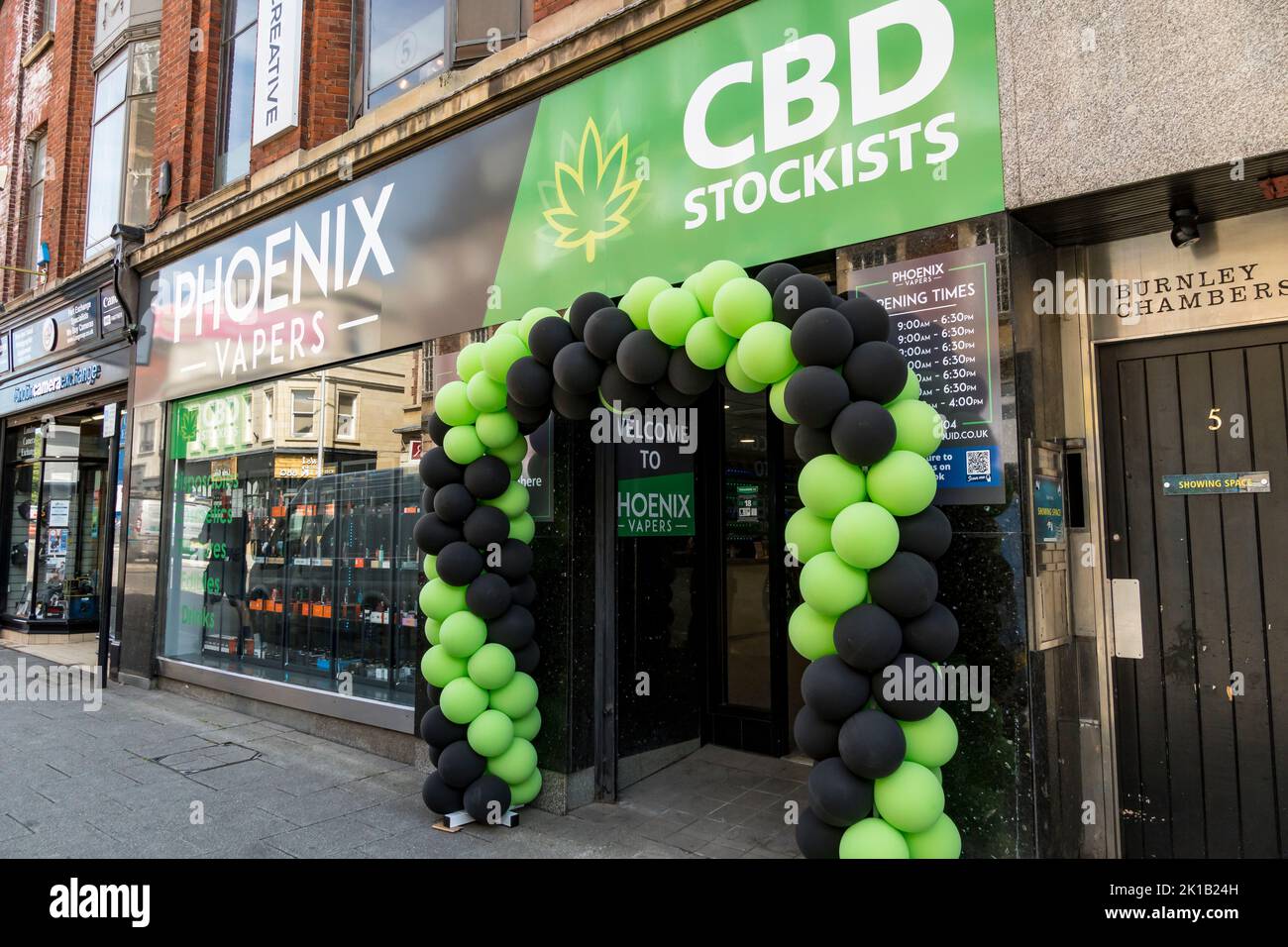 New Phoenix Vapers Shop e CBD grossisti aperto in Silver Street Lincoln 2022 Foto Stock