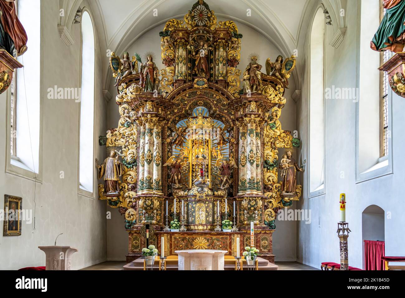 Hochaltar von Joseph Anton Schupp in der Wallfahrtskirche Maria in der Tanne, Triberg im Schwarzwald, Schwarzwald, Baden-Württemberg, Deutschland | M Foto Stock