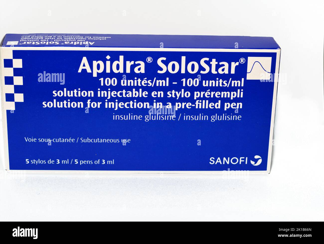 Cairo, Egitto, settembre 3 2022: Apidra SoloStar soluzione penna  preriempita insulina glulisina ad azione breve per iniezione sottocutanea  in insulina-dipendente Foto stock - Alamy