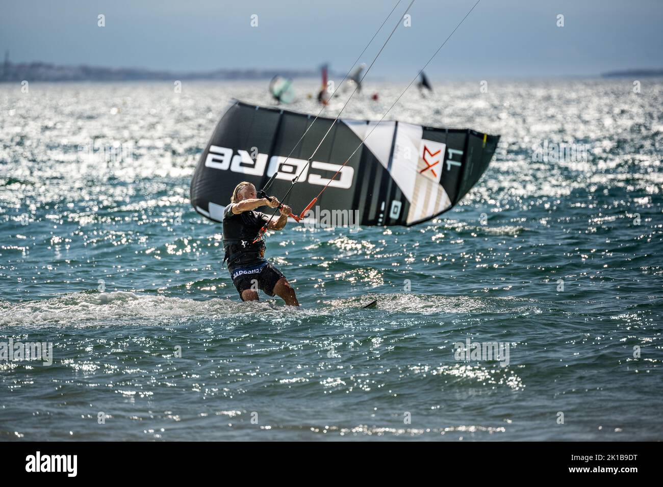 Sport acquatici sulla spiaggia di Tarifa, Spagna. Foto Stock
