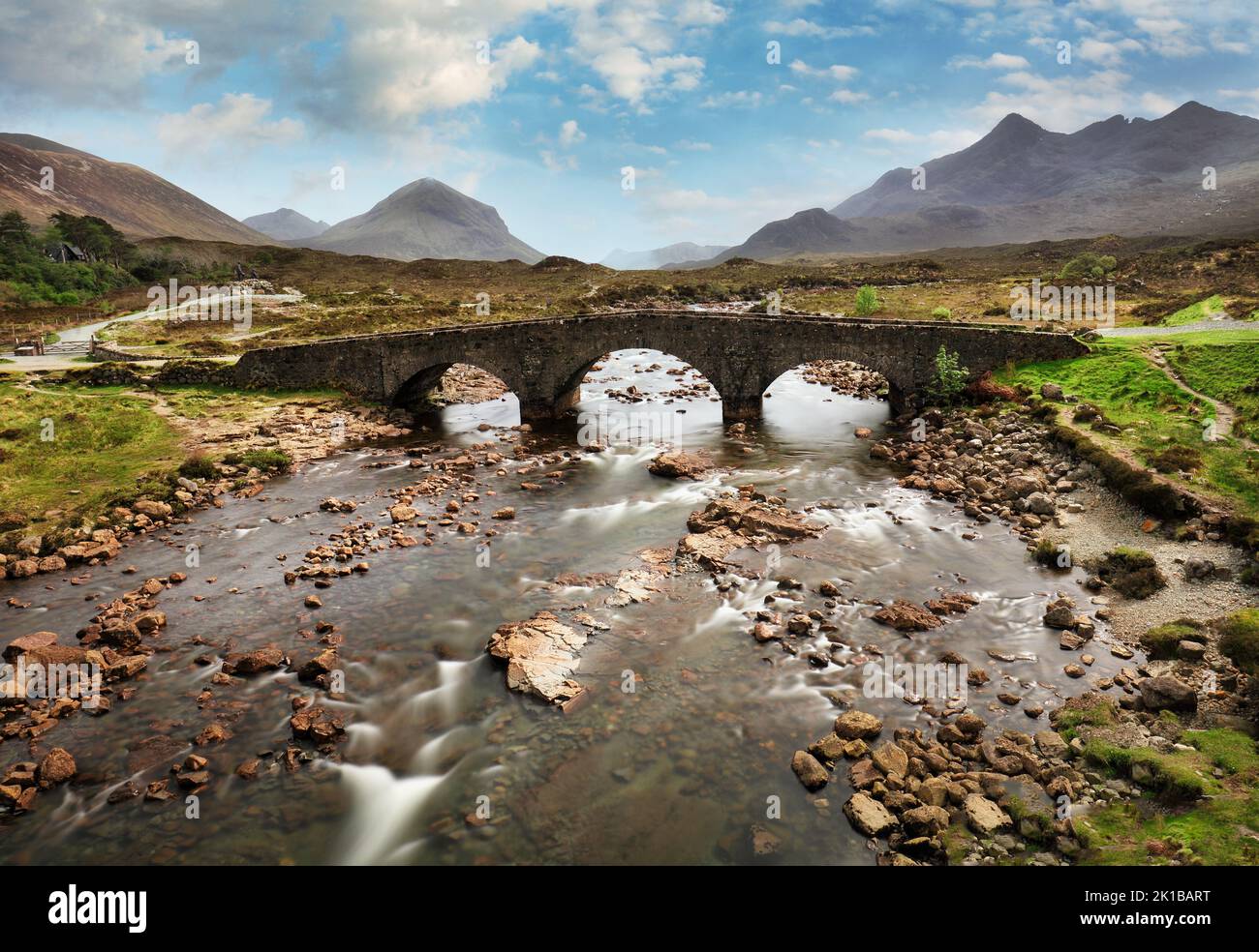 Scozia - Sligachan vecchio ponte sull'isola di Skye Foto Stock