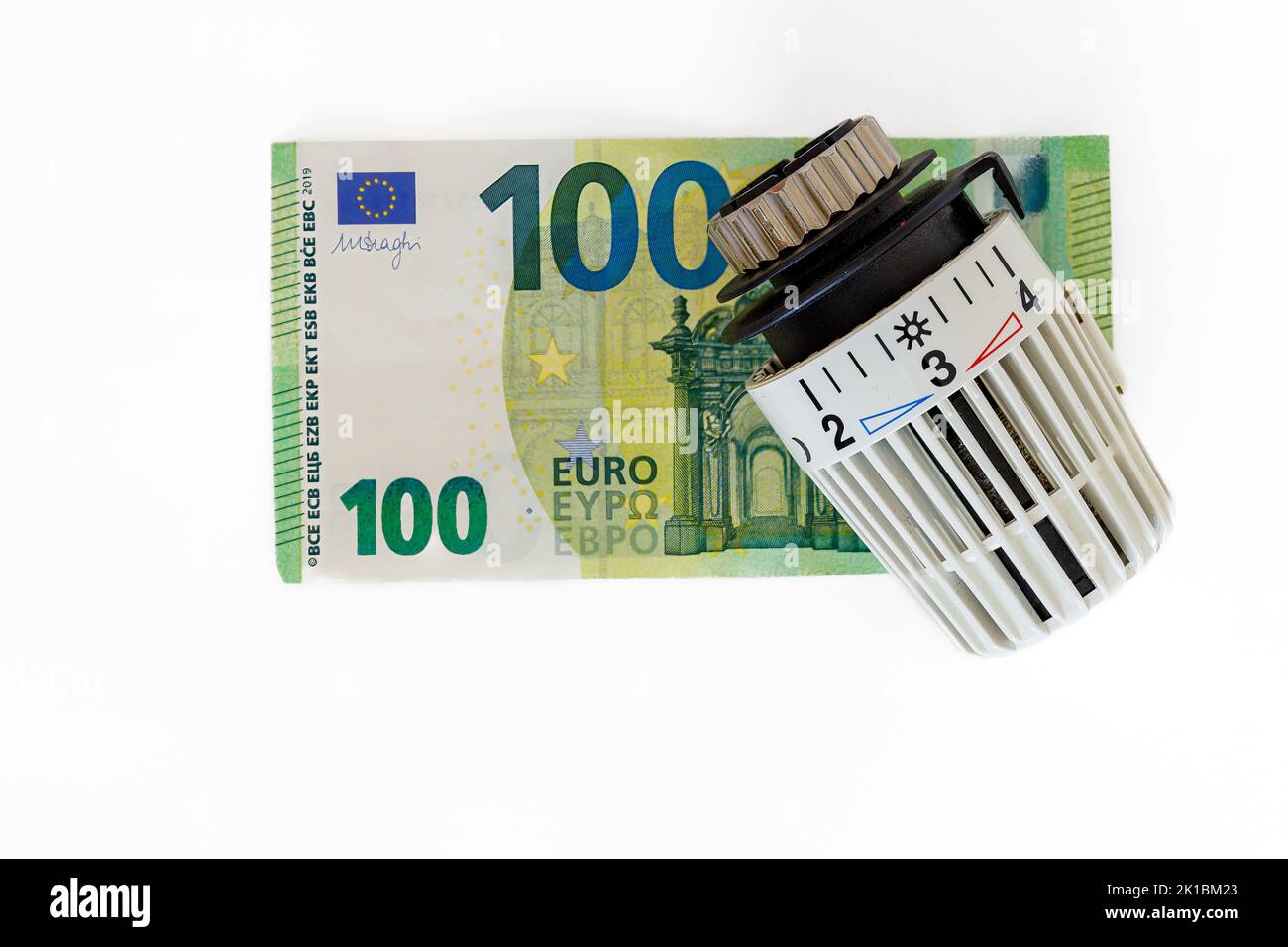 Termostato per risparmiare denaro e gas per il riscaldamento Foto Stock