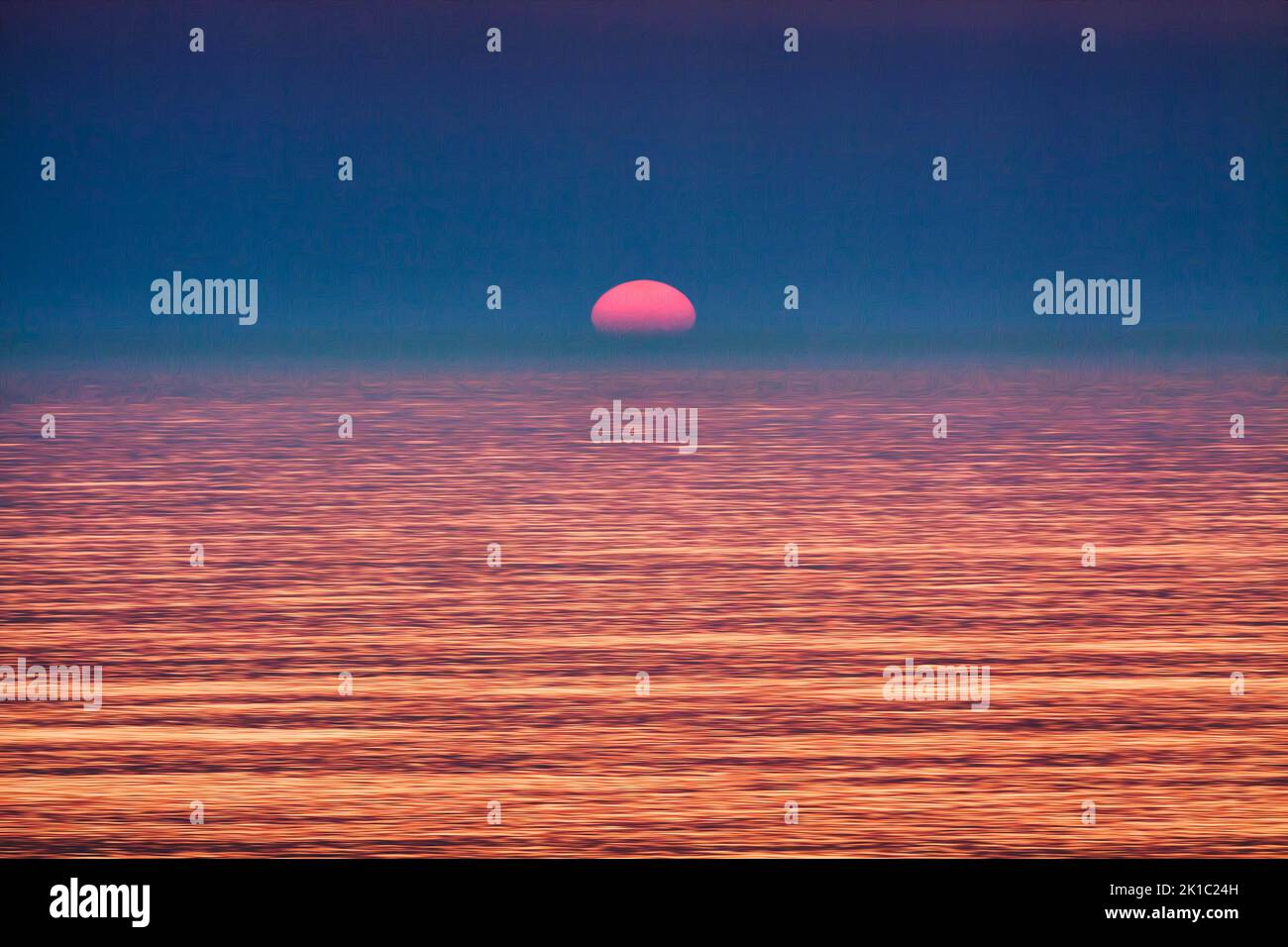 Tramonto surreale al mare, superficie d'acqua liscia, quiete, stilizzato, illustrazione, Wenningstedt, Sylt, Mare del Nord, Germania Foto Stock