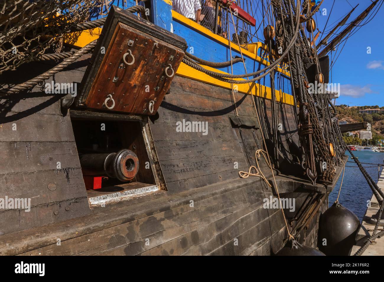 18 settembre 2022: 18 settembre 2020 (Malaga) tale è il GÃ¶theborg, La più grande barca a vela in legno oceanica del mondo che è arrivata a Malaga è una replica di una nave del 18th ° secolo Svedese India orientale Company che affondò al largo della costa di Malaga - questa nave sarà nel porto della città fino al prossimo 20 settembre. Una barca che aveva un legame stretto con l'Andalusia, come si chiamava a Cadice, per lo scambio o la raccolta di vari prodotti. Malaga è l'unica città spagnola dove si ferma la replica di questa storica nave e la nona nella spedizione in Asia 2022/2023. Quasi 240 anni Foto Stock