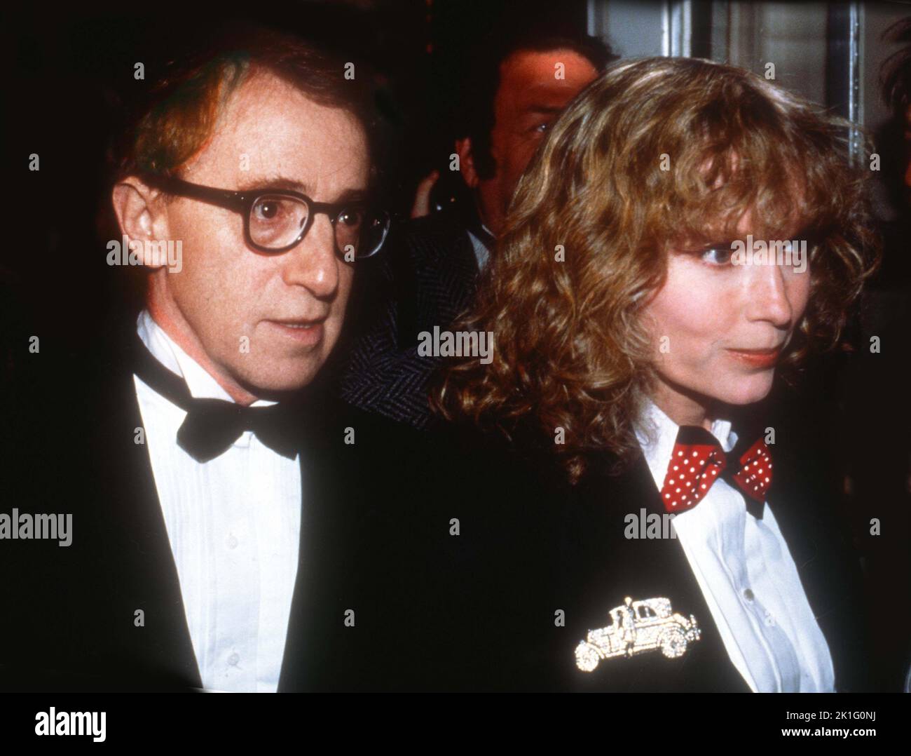 **FOTO FILE** Woody Allen si ritira da Filmmaking. Woody Allen mia Farrow 1983 Foto di John Barrett/PHOTOlink.net / MediaPunch Foto Stock