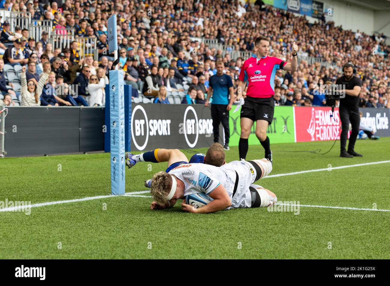 Richard Capstick di Exeter Chiefs segna una prova durante la partita di Premiership Gallagher Warriors vs Exeter Chiefs al Sixways Stadium, Worcester, Regno Unito, 18th settembre 2022 (Photo by Nick Browning/News Images) Foto Stock