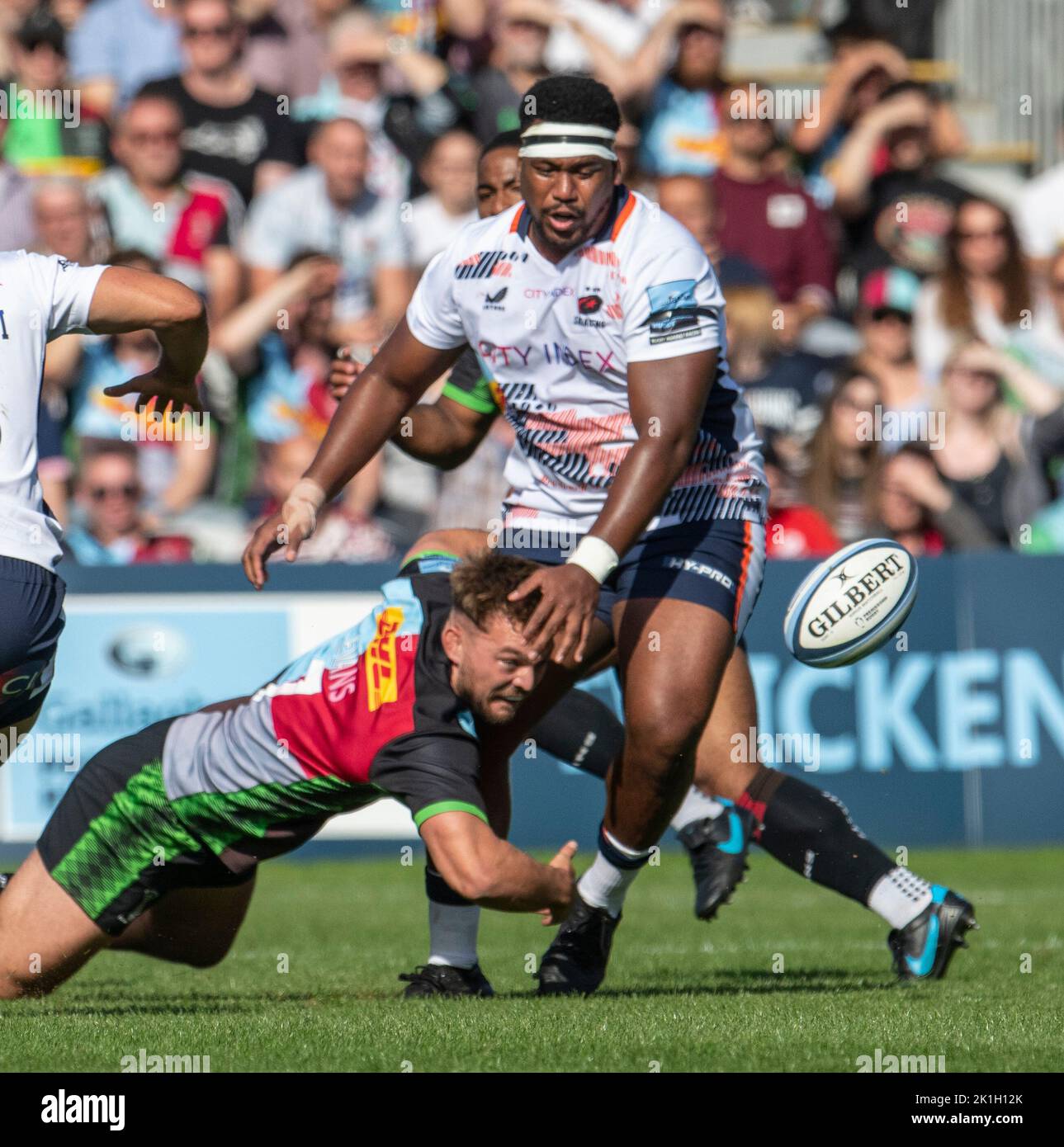 Eroni Mawi di Saracens in azione durante il Gallagher Premiership Rugby match tra Harlequins e Saracens al Twickenham Stoop Stadium lo scorso settembre Foto Stock
