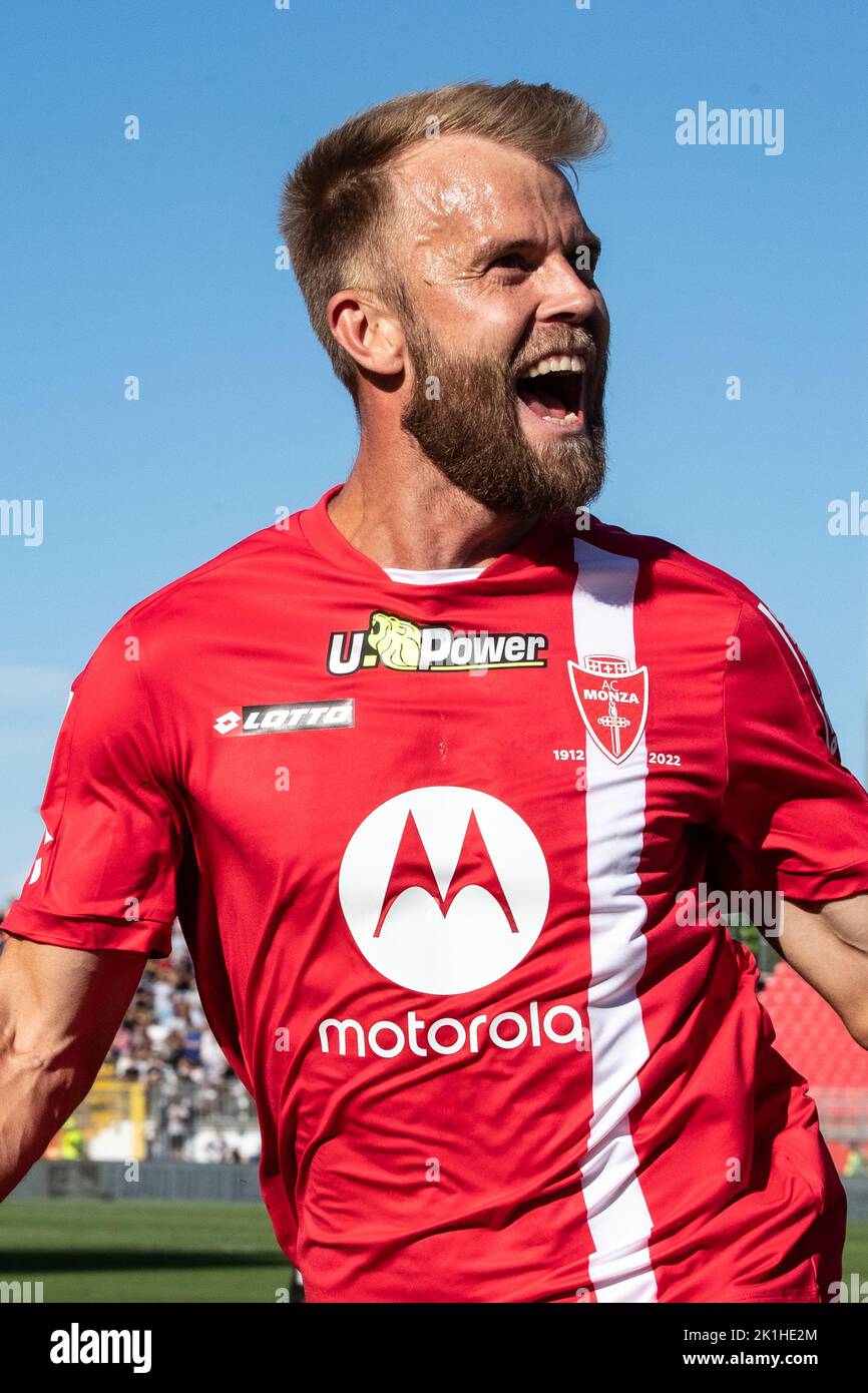 Monza, Italia. 18th Set, 2022. Campionato Italiano di Serie A. Monza VS Juventus 1-0. Christian Gytkjaer, Monza, segna e celebra l'obiettivo della vittoria.- foto copyright: Cristiano BARNI/ATP immagini Credit: SPP Sport Press Photo. /Alamy Live News Foto Stock
