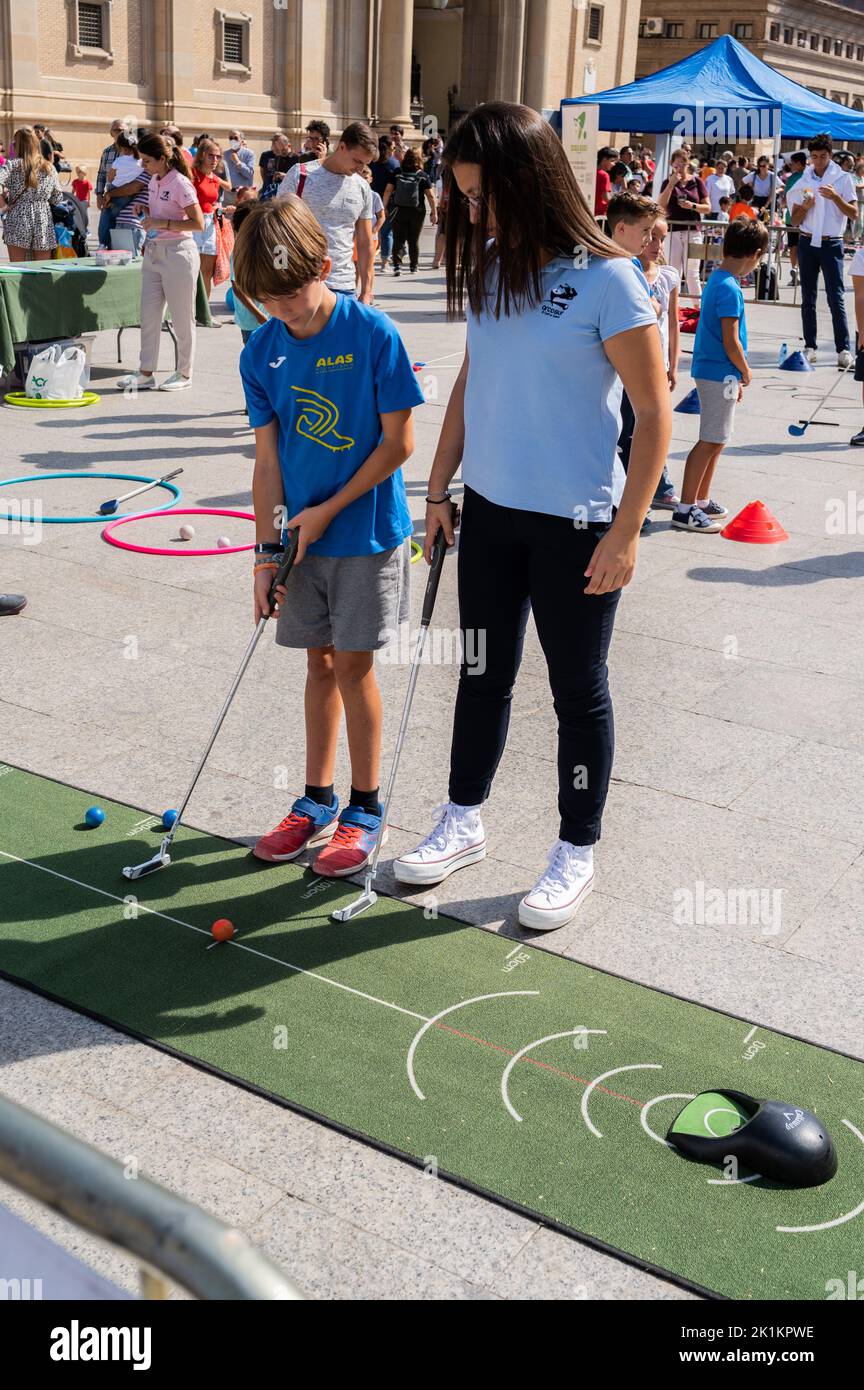 Sport Day evento di strada multi-sport in Plaza del Pilar, Saragozza, Spagna Foto Stock