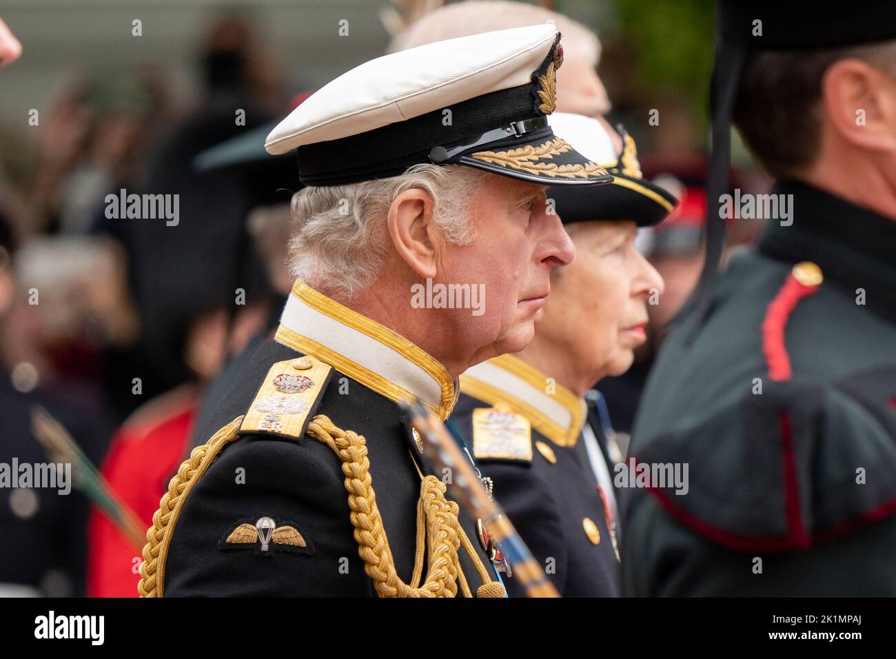 Londra, Regno Unito. 19th Set, 2022. Re Carlo 111 durante la processione della bara della Regina Elisabetta 11 verso Buckingham Palace nel Mall London City Centre, Londra, Regno Unito, 19th settembre 2022 (Foto di Richard Washbrooke/News Images). A Londra, Regno Unito il 9/19/2022. (Foto di Richard Washbrooke/News Images/Sipa USA) Credit: Sipa USA/Alamy Live News Foto Stock