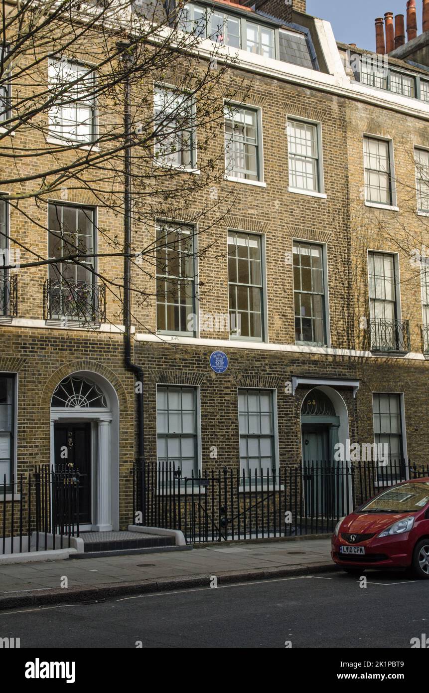 Londra, Regno Unito - 21 marzo 2022: Dimora storica degli scrittori e riformatori vera Brittain e Winifred Holtby a Bloomsbury, nel centro di Londra. Foto Stock