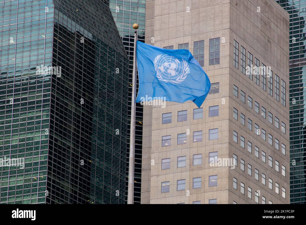 L'immagine mostra la bandiera delle Nazioni Unite durante la 77th sessione dell'Assemblea Generale delle Nazioni Unite (UNGA 77), a New York City, Stati Uniti d'America, lunedì 19 settembre 2022. FOTO DI BELGA NICOLAS MAETERLINCK Foto Stock