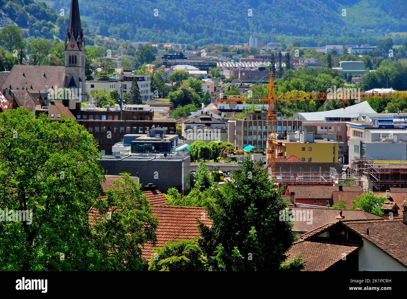Splendidi paesaggi e strutture nella città di Vaduz, Liechtenstein, Europa Foto Stock