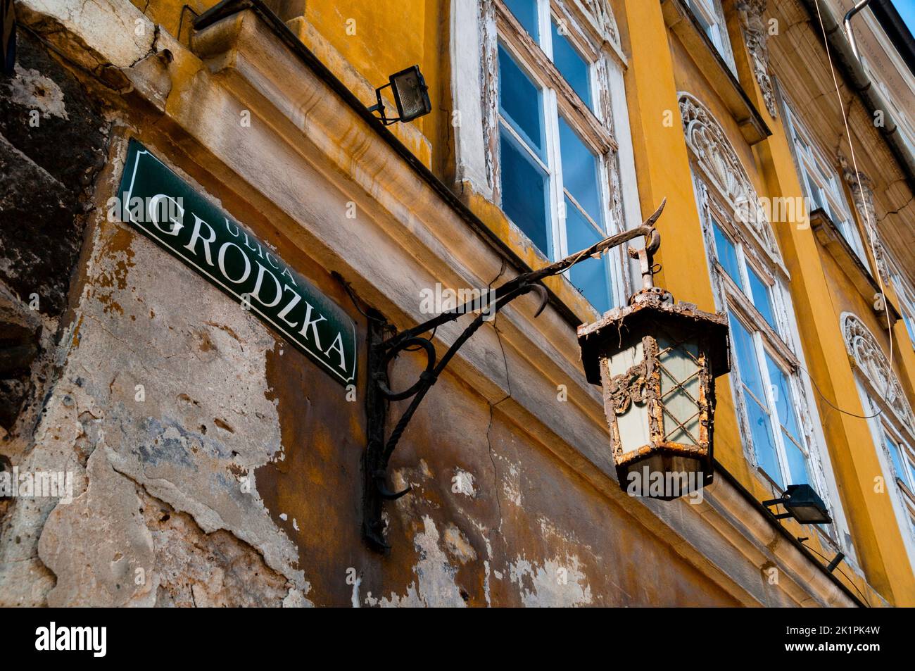 Via Grodzka a Kraków utilizzata dai re polacchi per raggiungere il castello di Wawel. Foto Stock