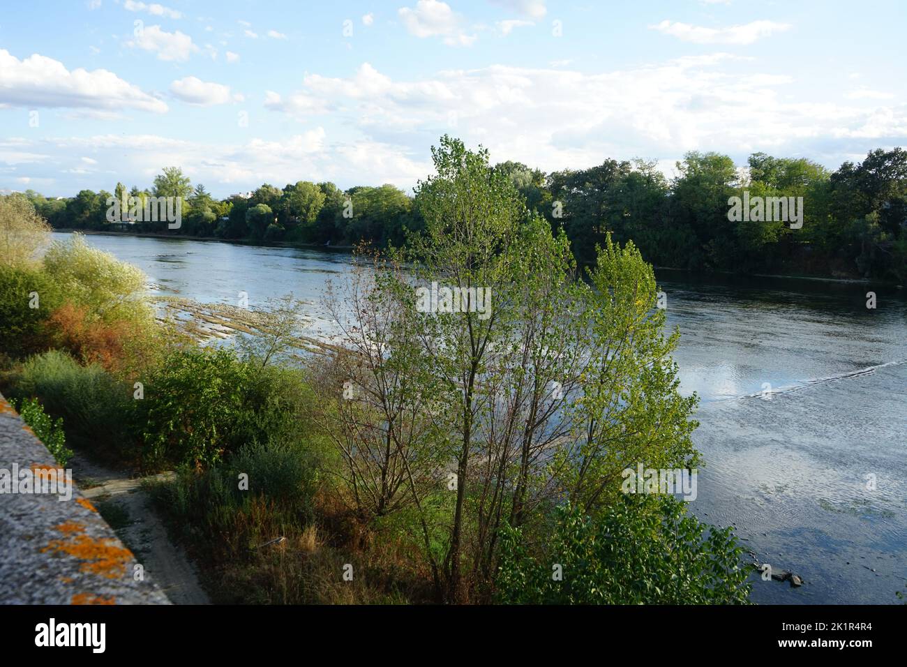 Début de l'automne sur les bords de la Garonne, au sud de la France Foto Stock