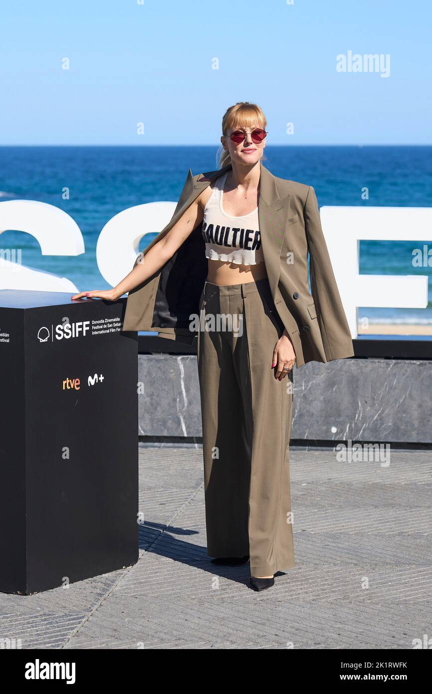 Donostia / San Sebastian. Spagna. 20220920, Natalia de Molina ha partecipato a 'Easy (Facil)' Photocall durante il 70th San Sebastian International Film Festival al Palazzo Kursaal il 20 settembre 2022 a Donostia / San Sebastian, Spagna Foto Stock