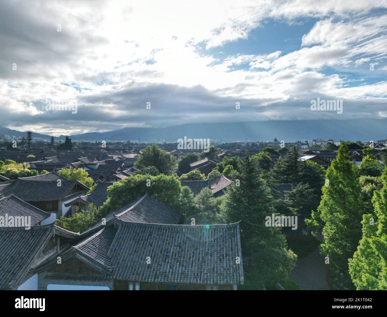 Esplorando l'antica città della città di Lijiang, provincia dello Yunnan, Cina Foto Stock