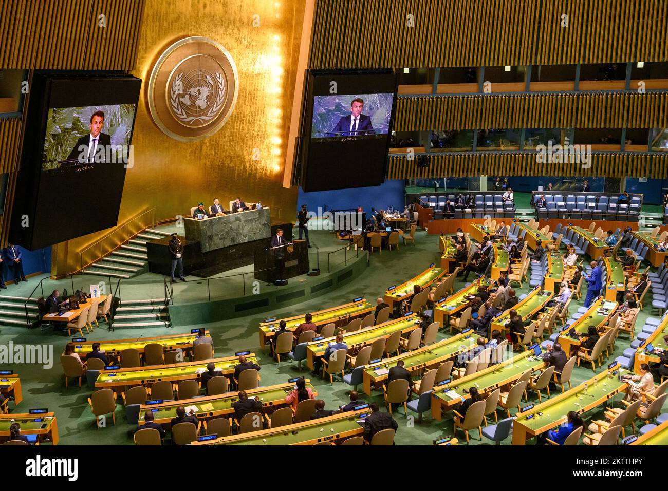 New York, Stati Uniti. 20th Set, 2022. il presidente francese Emmanuel Macron si rivolge al dibattito generale della 77th Assemblea generale delle Nazioni Unite. Credit: Enrique Shore/Alamy Live News Foto Stock