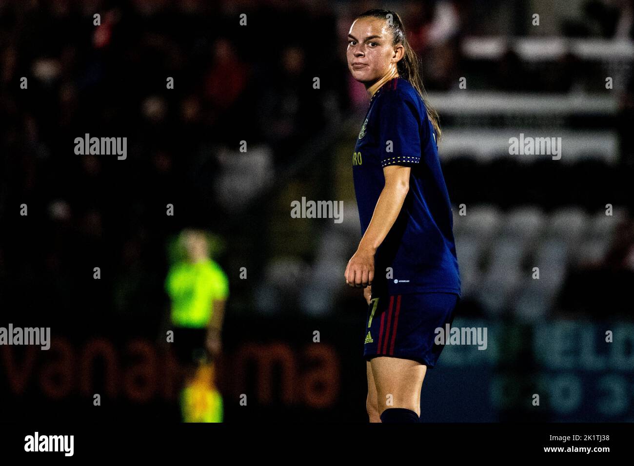 Londra, Regno Unito. 20th Set, 2022. Romee Leuchter (7 Ajax) durante la partita UEFA Womens Champions League Round 2 tra Arsenal e Ajax al Meadow Park di Londra, Inghilterra. (Liam Asman/SPP) Credit: SPP Sport Press Photo. /Alamy Live News Foto Stock