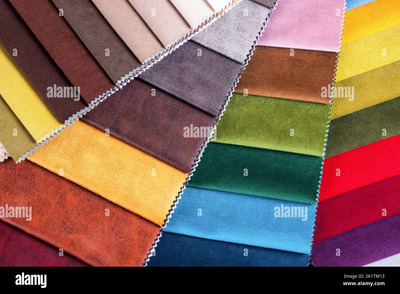 Campioni di colore del tessuto da tappezzeria nell'assortimento Foto Stock