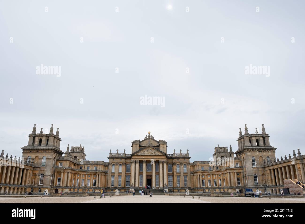 Blenheim Palace è una casa di campagna monumentale situata nell'Oxfordshire, Inghilterra. È stato dichiarato patrimonio dell'umanità dall'UNESCO nel 1987 Foto Stock