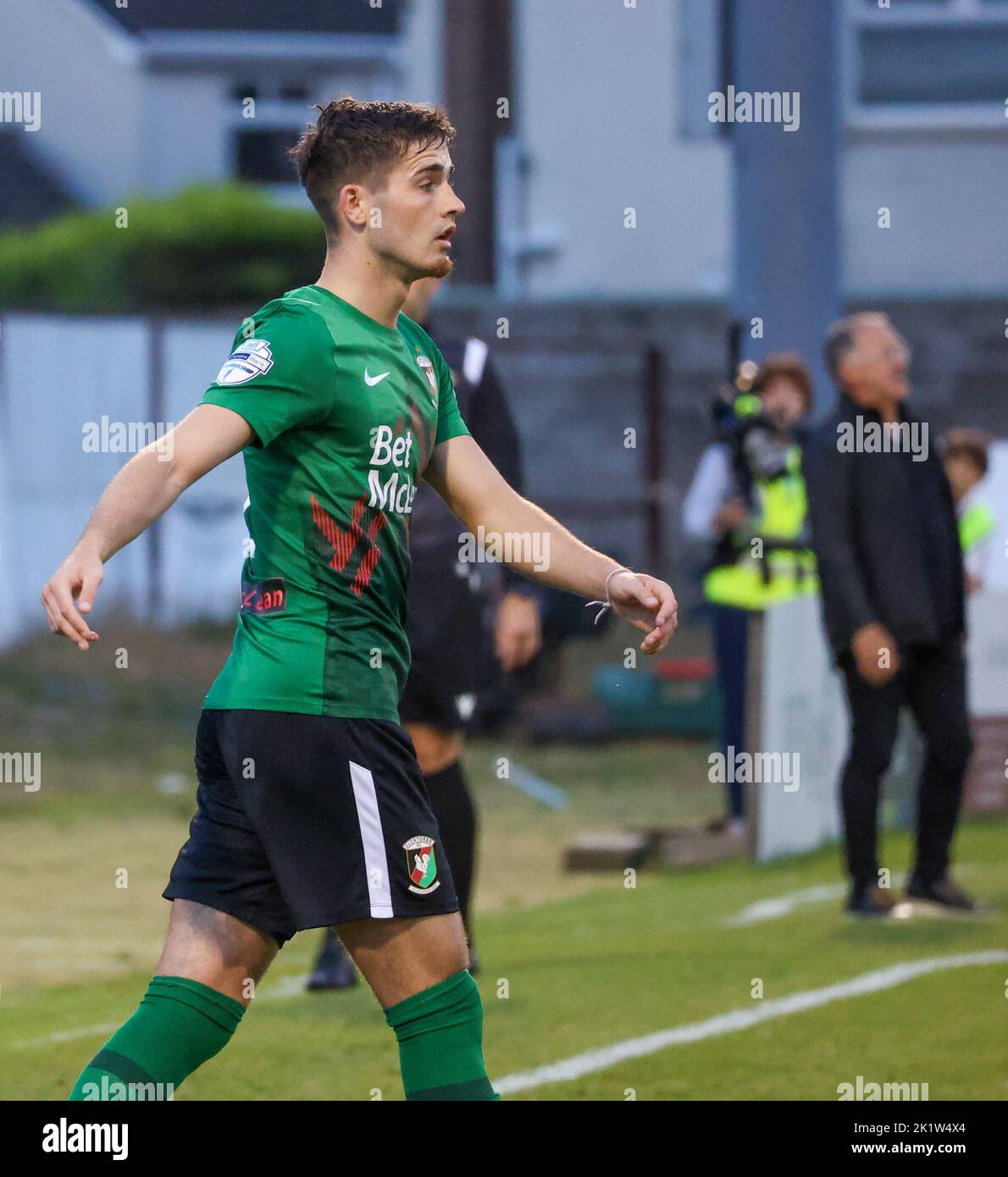 Shamrock Park, Portadown, County Armagh, Irlanda del Nord, Regno Unito. 26 ago 2022. Danske Bank Premiership – Portadown / Glentoran. Calciatore della Irish League, giocatore di Glentoran Jay Donnelly (9) in azione durante il gioco della Danske Bank Irish League. Foto Stock