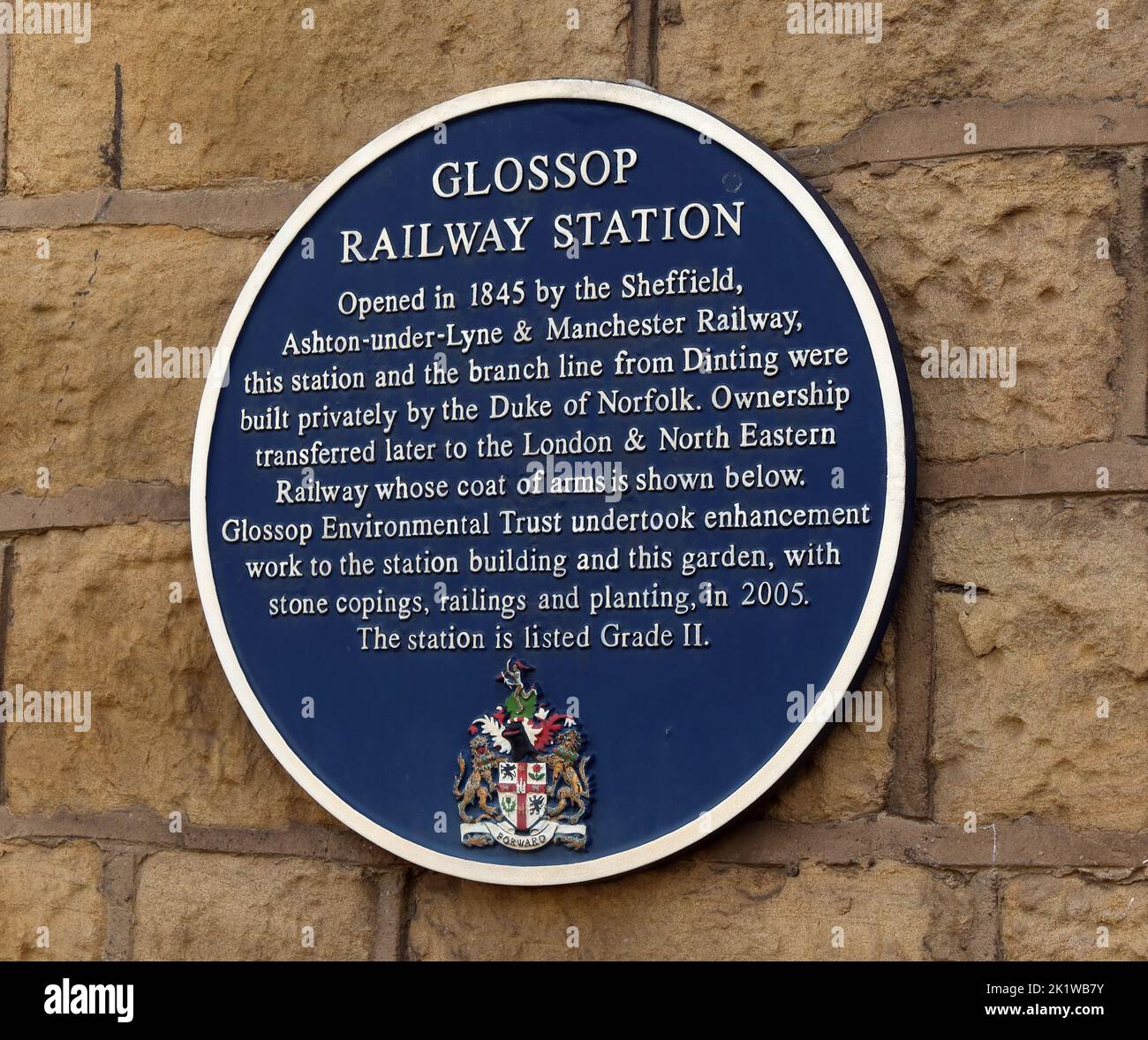 Stazione ferroviaria Glossop, Norfolk Street, Glossop, High Peak, Derbyshire, INGHILTERRA, REGNO UNITO, SK13 7AQ Foto Stock