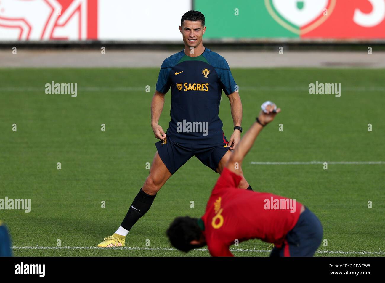 Oeiras, Portogallo. 20th Set, 2022. Il portoghese Cristiano Ronaldo partecipa a una sessione di allenamento al campo di allenamento Cidade do Futebol di Oeiras, Portogallo, 20 settembre 2022. Credit: Pedro Fiuza/Xinhua/Alamy Live News Foto Stock