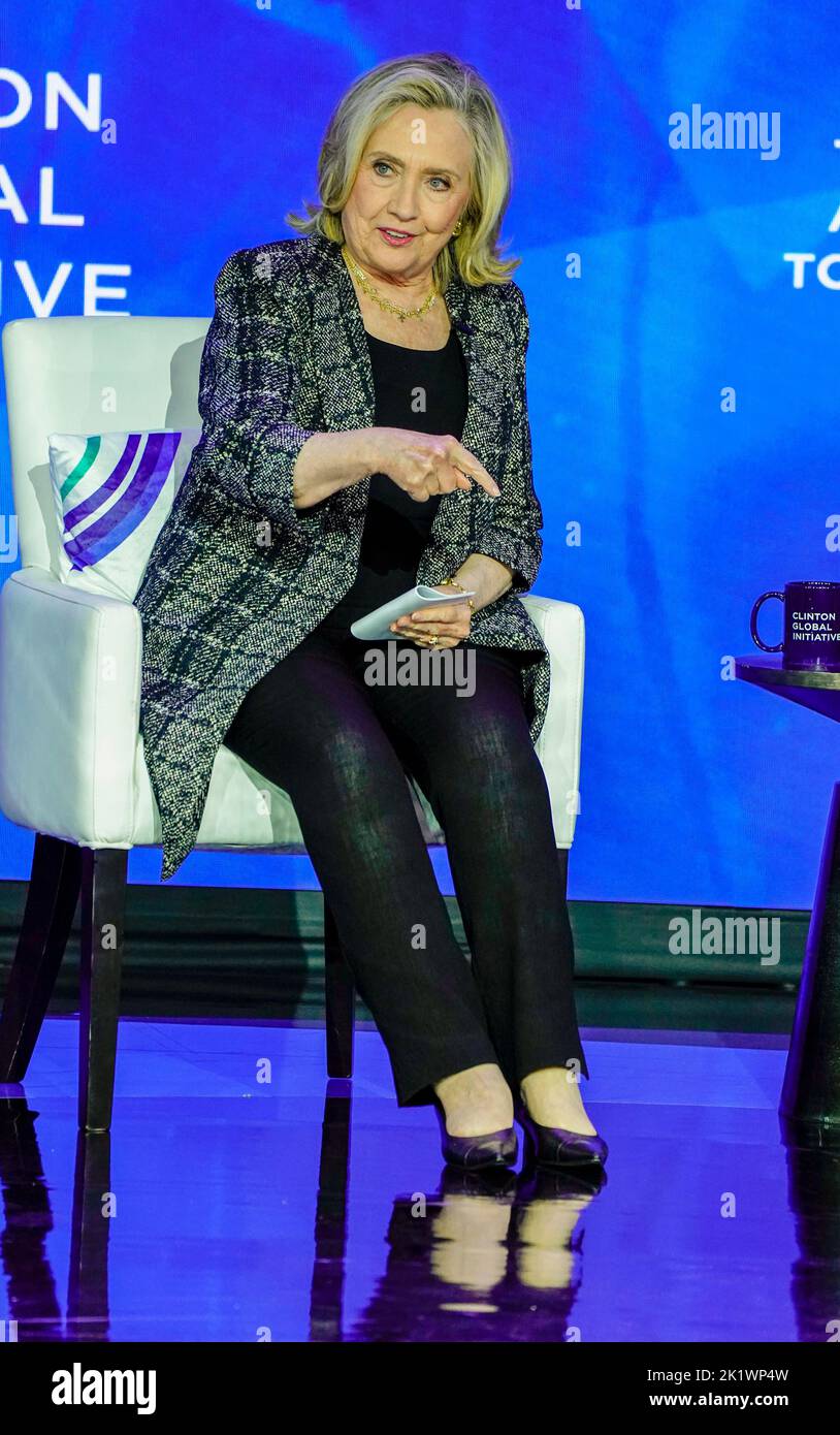 09/20/2022 New York City, New York Secertary Hillary Clinton durante la 2022 Clinton Global Initiative tenutasi all'Hilton Midtown Martedì 20 settembre 2022 a New York City. Foto di Jennifer Graylock-Alamy News 917-519-7666 Foto Stock