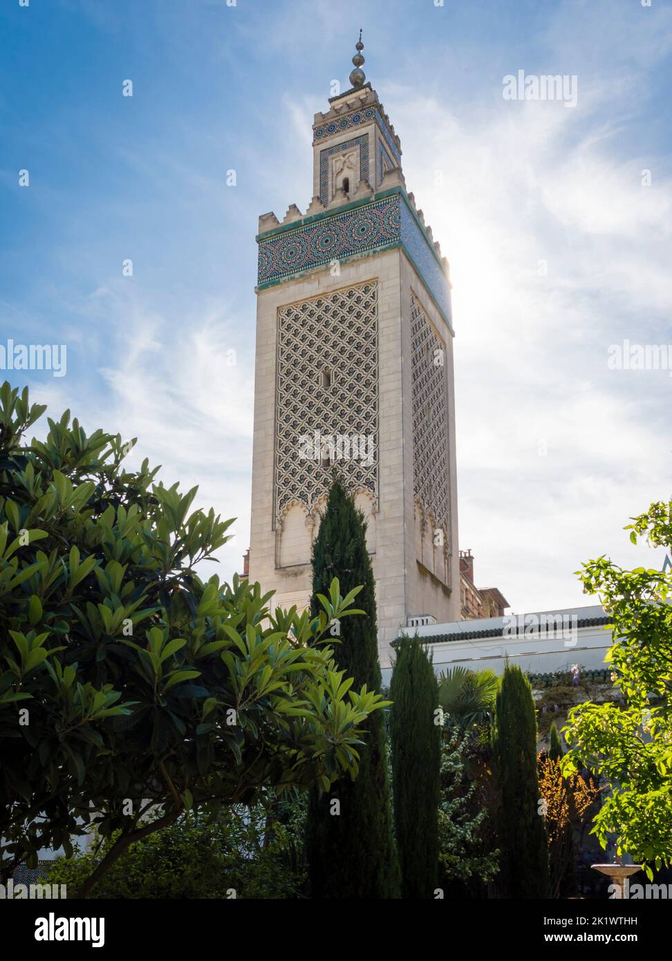 Cortile della Grande Moschea di Parigi, una delle più grandi moschee in Francia Foto Stock