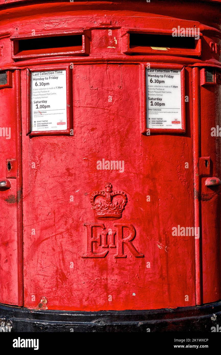Vintage Red Box: Preservare il patrimonio postale britannico nelle iconiche strade di Londra Foto Stock