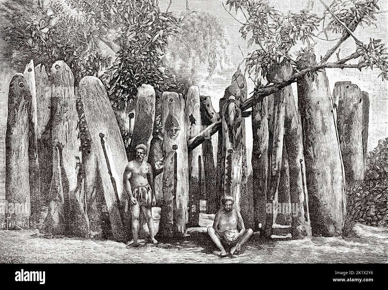 Strumenti musicali. Troni di alberi usati come tom-Toms a Protection Island, New Ebrides. Vecchio 19th ° secolo illustrazione incisa da la natura 1890 Foto Stock