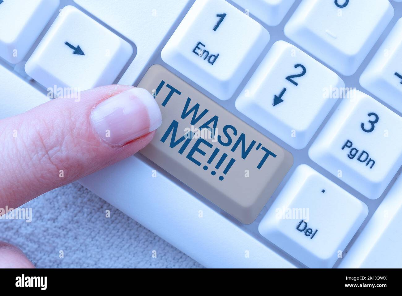 Scrittura a mano testo non wasn t MeDeny qualcosa di rifiutare di ammettere o accettare qualcosa. Concetto che significa negare qualcosa per rifiutare di ammettere o accettare Foto Stock