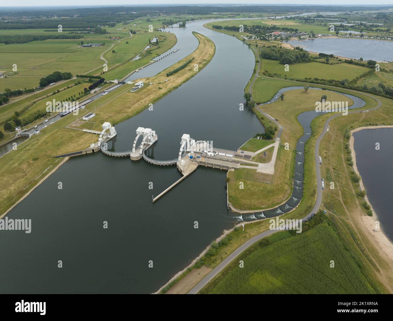Amerongen Weir and Lock Complex è un'opera d'arte idraulica nei Paesi Bassi. Comprende una centrale idroelettrica sul basso Reno e pesce Foto Stock