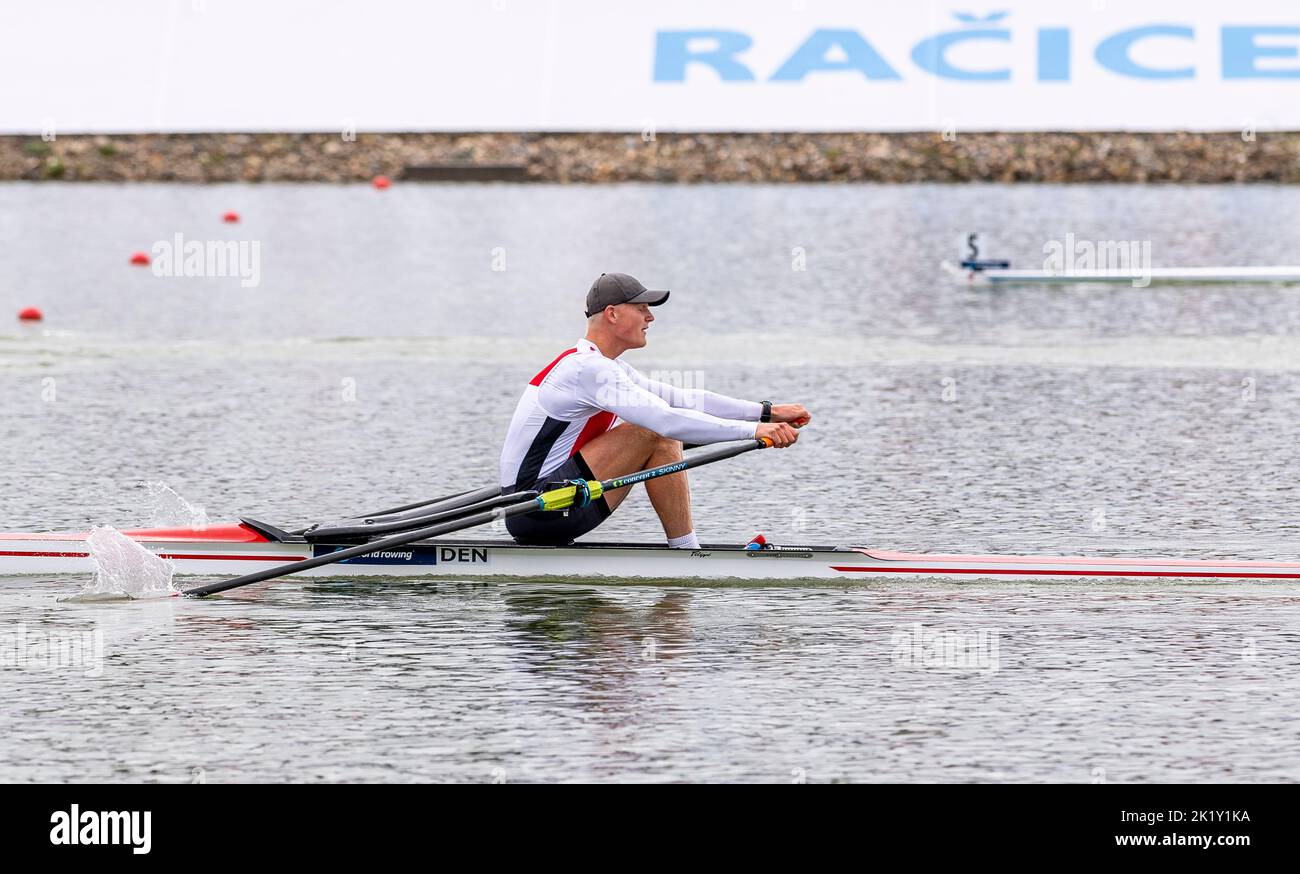Bastian Secher di Danimarca gareggia durante il Day 4 dei Campionati mondiali di Rowing 2022 al Labe Arena Racice il 21 settembre 2022 a Racice, Repubblica Ceca. (Foto CTK/Ondrej Hajek) Foto Stock