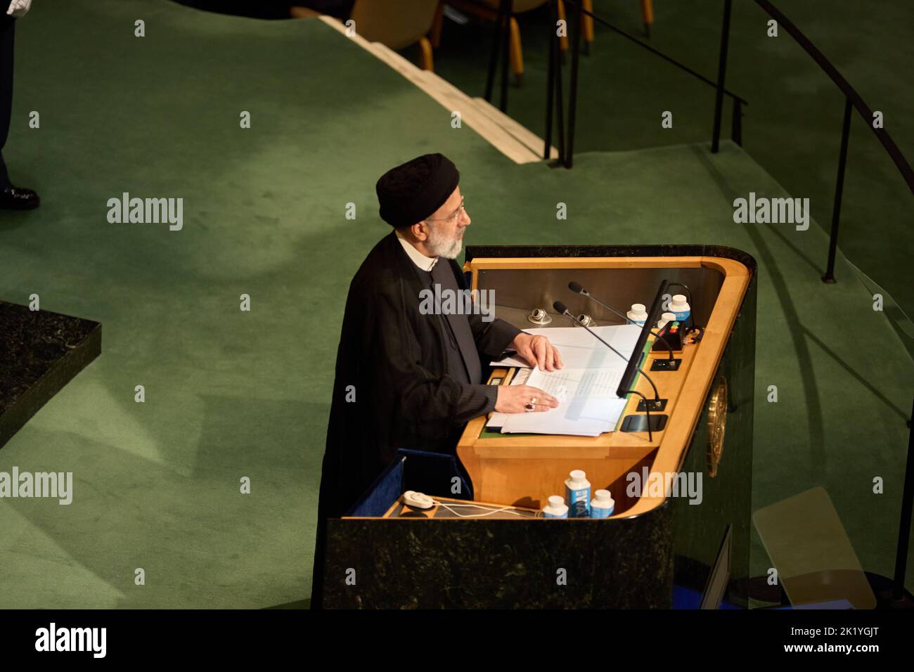 New York, NY, Stati Uniti. 21st Set, 2022. Sua Eccellenza Seyyed Ebrahim Raisi, Presidente della Repubblica Islamica dell'Iran, affronta il dibattito generale della 77th sessione dell'Assemblea Generale delle Nazioni Unite. (Credit Image: © Mark J. Sullivan/ZUMA Press Wire) Foto Stock