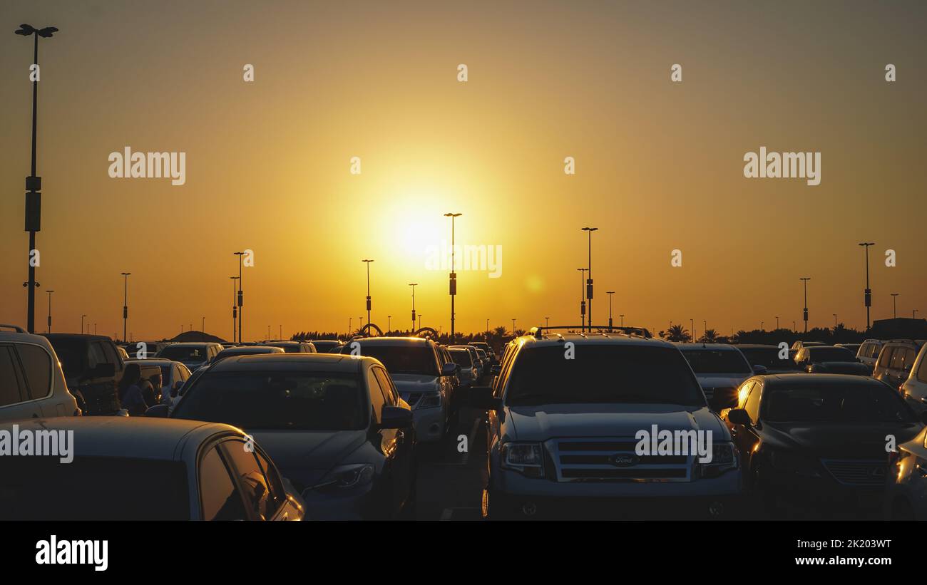 Scene di strada a Dubai, Emirati Arabi Uniti Foto Stock