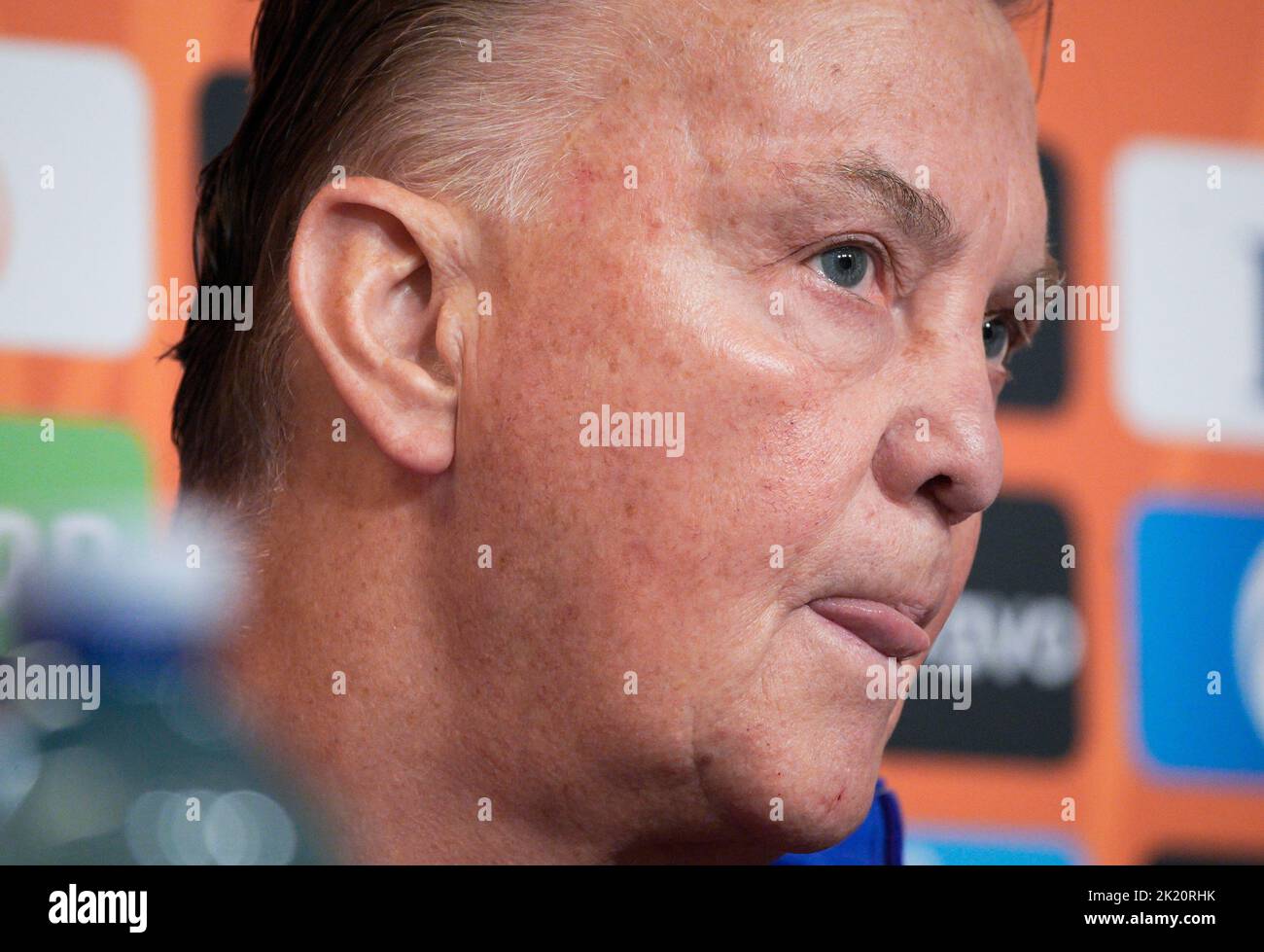 L'allenatore della nazionale di calcio olandese Louis van Gaal è stato visto durante una conferenza stampa a Varsavia, Polonia, il 21 settembre 2022. Foto Stock