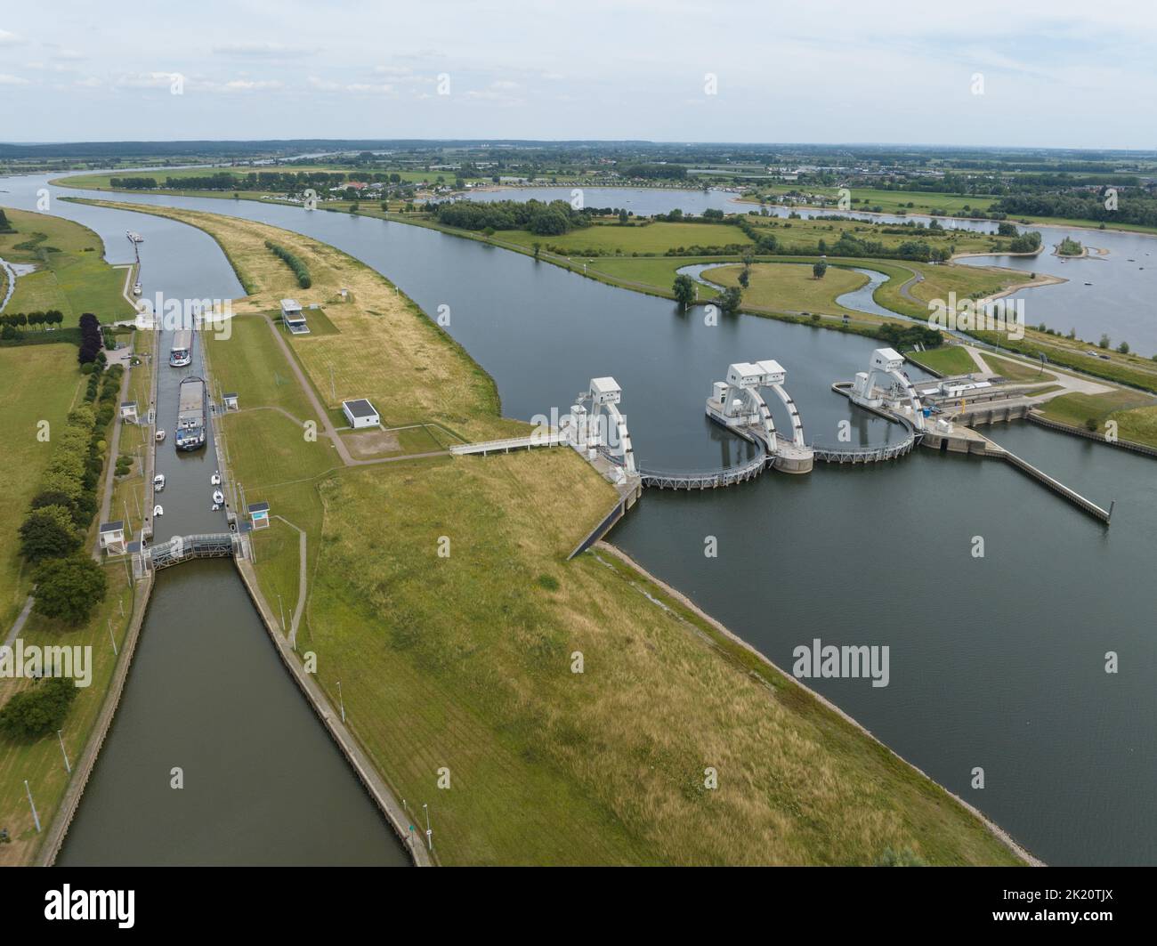 Amerongen Weir and Lock Complex è un'opera d'arte idraulica nei Paesi Bassi. Comprende una centrale idroelettrica sul basso Reno e pesce Foto Stock