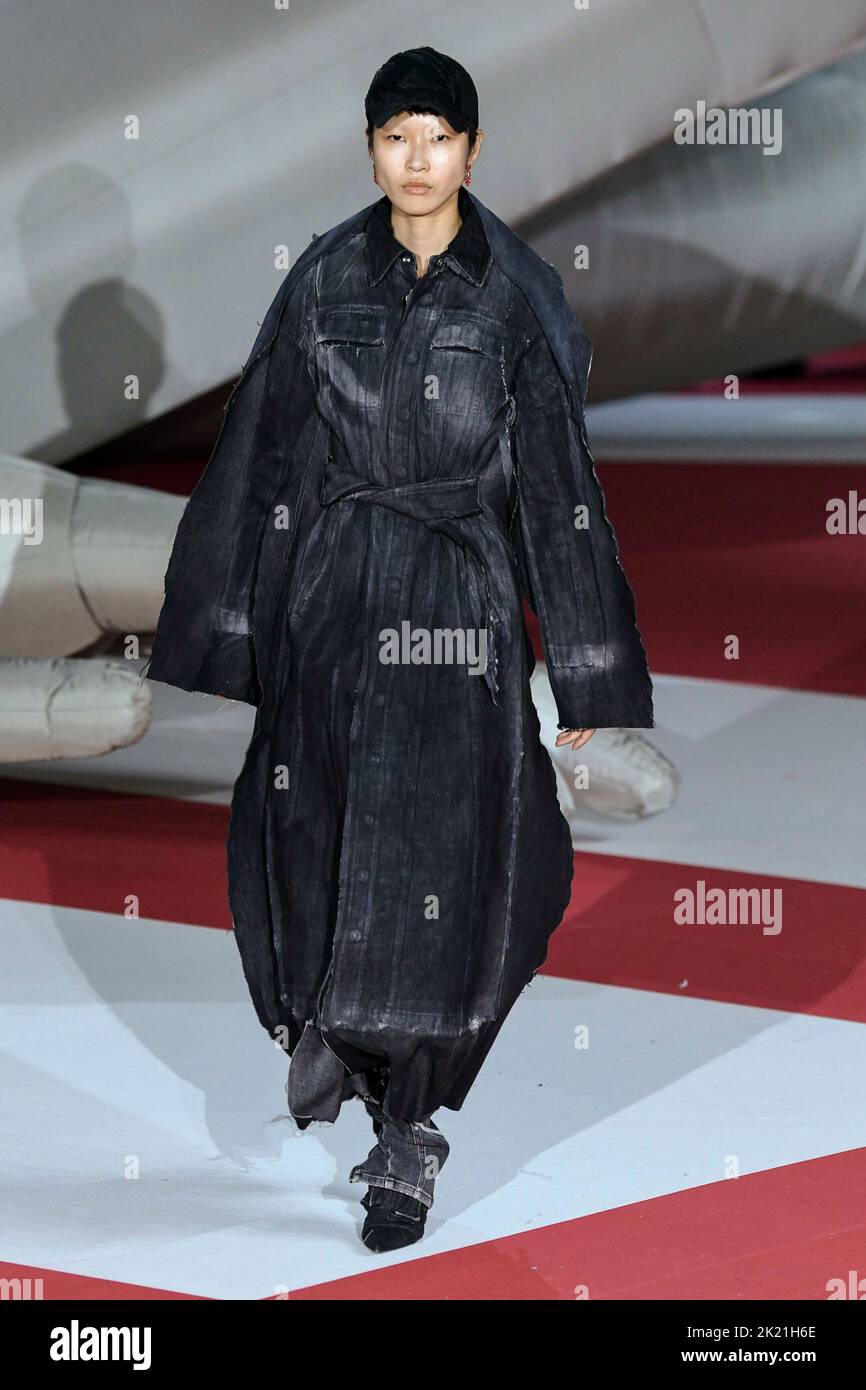 Milano, Italia. 21st Set, 2022. PISTA DIESEL SS23 durante la settimana della moda di Milano il 2022 settembre - Milano, Italia. 21/09/2022 Credit: dpa/Alamy Live News Foto Stock