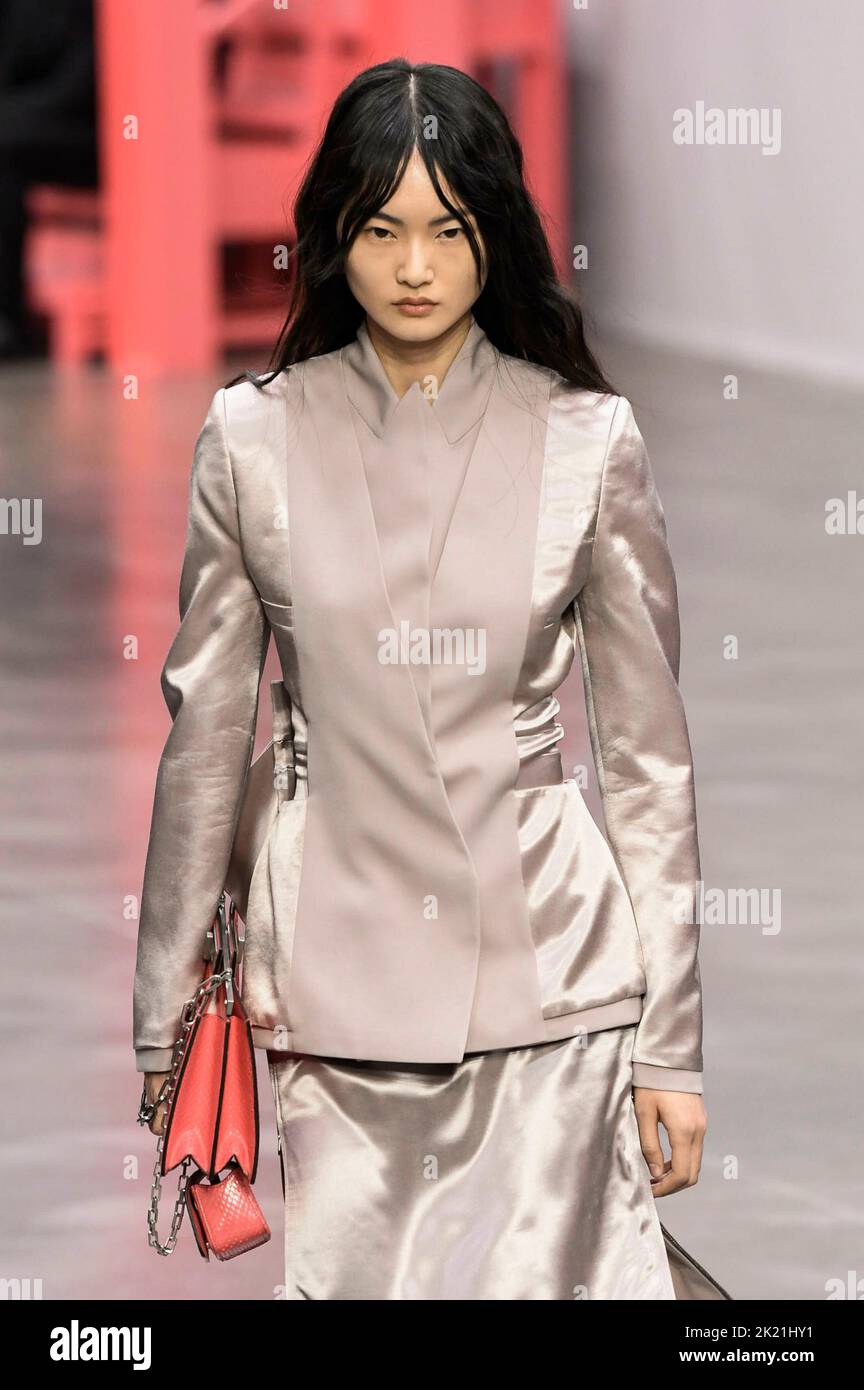 Milano, Italia. 21st Set, 2022. PISTA FENDI SS23 durante la settimana della moda di Milano il 2022 settembre - Milano, Italia. 21/09/2022 Credit: dpa/Alamy Live News Foto Stock