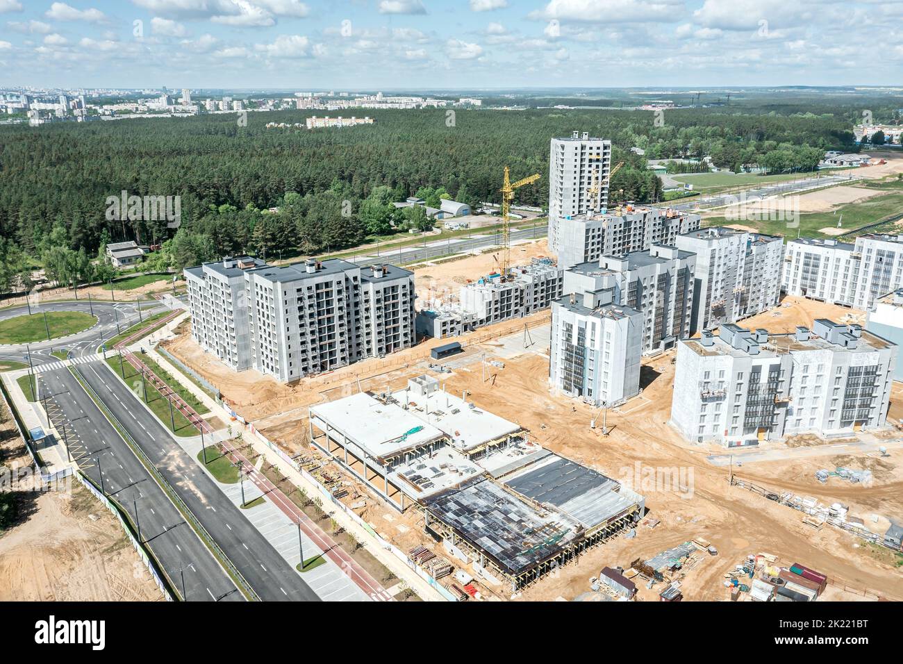 vista aerea panoramica del cantiere in una nuova zona residenziale urbana Foto Stock