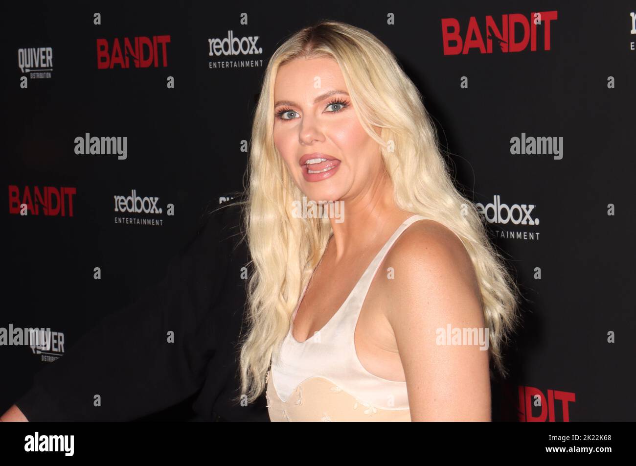 Los Angeles, Stati Uniti. 21st Set, 2022. Elisha Cuthbert 09/21/2022 The World Premiere of 'Bandit' held at the Harmony Gold Theater in Los Angeles, CA Photo by Izumi Hasegawa/HollywoodNewsWire.net Credit: Hollywood News Wire Inc./Alamy Live News Foto Stock