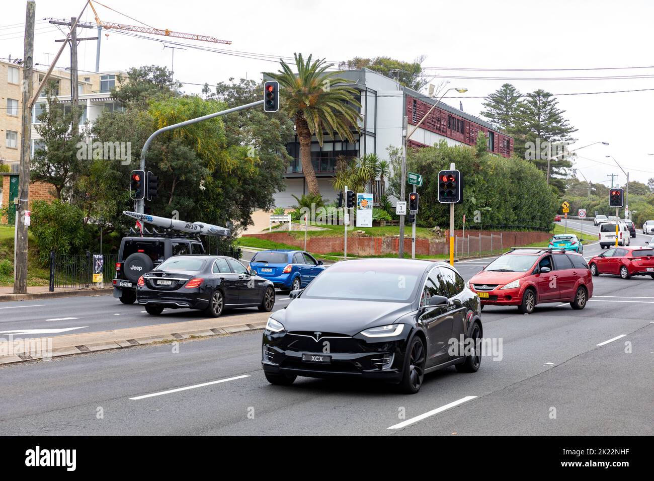 Veicolo Tesla Model X nero 2020 ad Avalon Beach, Sydney, NSW, Australia Foto Stock